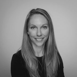 Headshot of Modern Art Oxford trustee Liz McCarthy